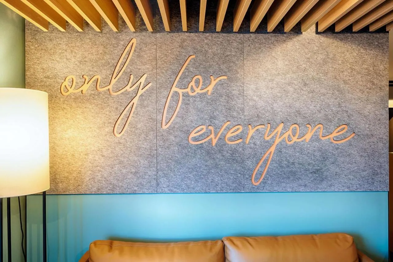 **  B&B Hotel Bremen-City Germany